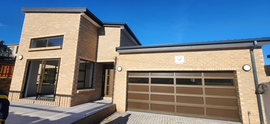 3 Bedroom Property for Sale in Dana Bay Western Cape